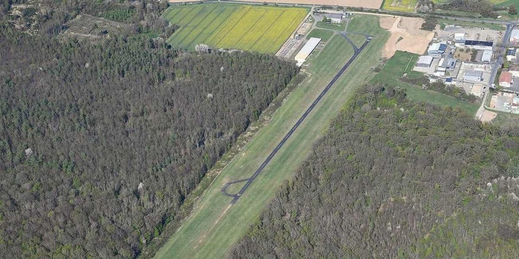 Elz EDFY - Flugplatzdaten für Privatpiloten ein Ausflugziel von vielen im Trend liegenden Ausflugszielen und Ausflugsideen, von jeden Flugplatz gibt es Ausflugziele zu entdecken