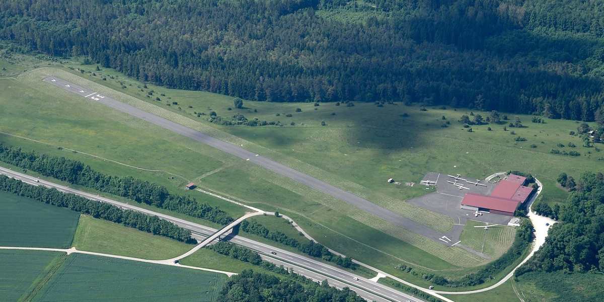 Giengen-Brenz EDNG - Flugplatzdaten für Privatpiloten ein Ausflugziel von vielen im Trend liegenden Ausflugszielen und Ausflugsideen, von jeden Flugplatz gibt es Ausflugziele zu entdecken