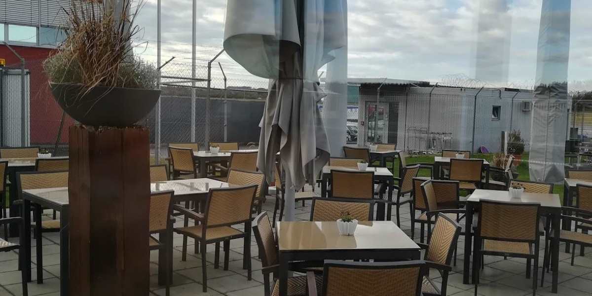 LSC Restaurant von EDNY Friedrichshafen für Privatpiloten ein Ausflugziel von vielen im Trend liegenden Ausflugszielen und Ausflugsideen, von jeden Flugplatz gibt es Ausflugziele zu entdecken