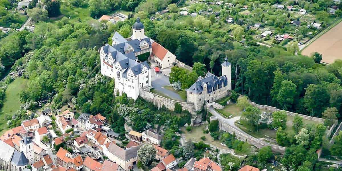 Burg Ranis von EDBJ Jena-Schöngleina für Privatpiloten ein Ausflugziel von vielen im Trend liegenden Ausflugszielen und Ausflugsideen, von jeden Flugplatz gibt es Ausflugziele zu entdecken
