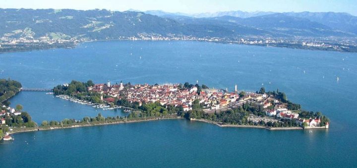 Bodensee bei Friedrichshafen EDNY für Privatpiloten ein Ausflugziel von vielen im Trend liegenden Ausflugszielen und Ausflugsideen, von jeden Flugplatz gibt es Ausflugziele zu entdecken
