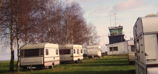 Camping am Flugplatz Idar-Oberstein EDRG für Privatpiloten ein Ausflugziel von vielen im Trend liegenden Ausflugszielen und Ausflugsideen, von jeden Flugplatz gibt es Ausflugziele zu entdecken