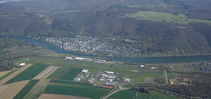 Koblenz/Winningen EDRK - Flugplatzdaten für Privatpiloten ein Ausflugziel von vielen im Trend liegenden Ausflugszielen und Ausflugsideen, von jeden Flugplatz gibt es Ausflugziele zu entdecken