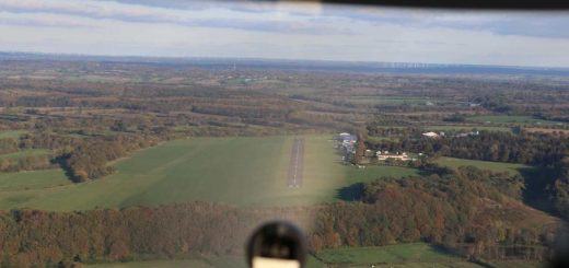St.Michaelisdonn EDXM - Flugplatzdaten für Privatpiloten ein Ausflugziel von vielen im Trend liegenden Ausflugszielen und Ausflugsideen, von jeden Flugplatz gibt es Ausflugziele zu entdecken