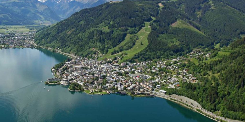 Stadtausflug Zell am See von LOWZ für Privatpiloten ein Ausflugziel von vielen im Trend liegenden Ausflugszielen und Ausflugsideen, von jeden Flugplatz gibt es Ausflugziele zu entdecken