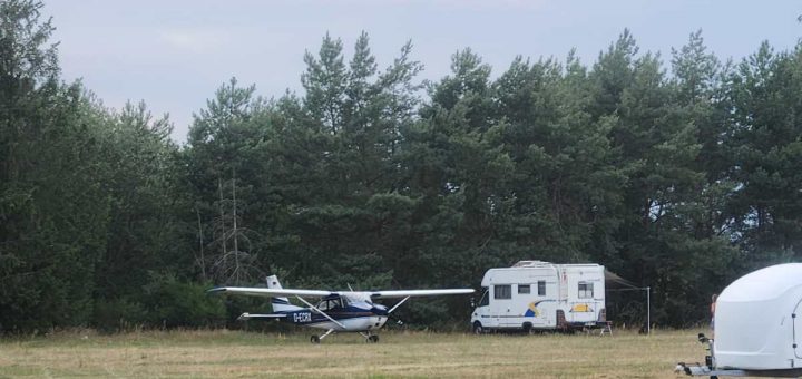 Zelten und Camping bei EDOD Reinsdorf für Privatpiloten ein Ausflugziel von vielen im Trend liegenden Ausflugszielen und Ausflugsideen, von jeden Flugplatz gibt es Ausflugziele zu entdecken