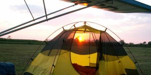 Zelten am Flugplatz Dolmar für Privatpiloten ein Ausflugziel von vielen im Trend liegenden Ausflugszielen und Ausflugsideen, von jeden Flugplatz gibt es Ausflugziele zu entdecken
