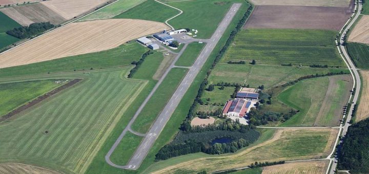 Rothenburg EDFR - Flugplatzdaten für Privatpiloten ein Ausflugziel von vielen im Trend liegenden Ausflugszielen und Ausflugsideen, von jeden Flugplatz gibt es Ausflugziele zu entdecken