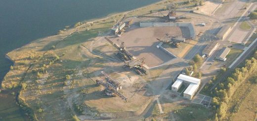 Gräfenhainichen Ferropolis Ort des "Full Force Festival" bei Dessau EDAD für Privatpiloten ein Ausflugziel von vielen im Trend liegenden Ausflugszielen und Ausflugsideen, von jeden Flugplatz gibt es Ausflugziele zu entdecken