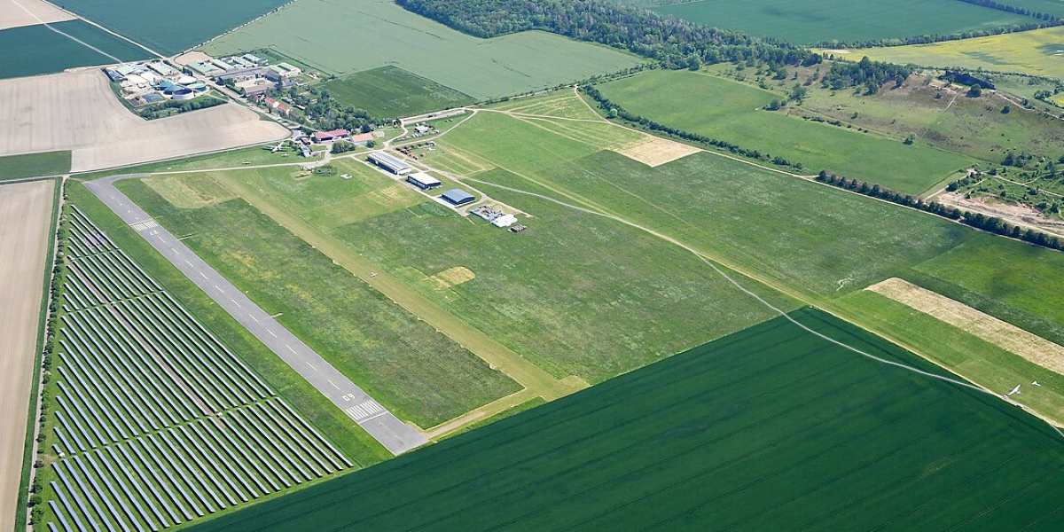 Ballenstedt EDCB - Flugplatzdaten für Privatpiloten ein Ausflugziel von vielen im Trend liegenden Ausflugszielen und Ausflugsideen, von jeden Flugplatz gibt es Ausflugziele zu entdecken