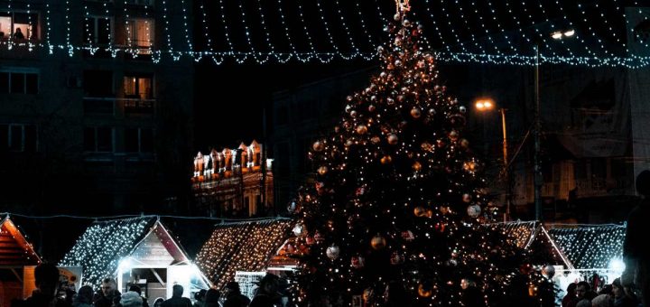 Weihnachtsmarkt von Dresden EDDC für Privatpiloten ein Ausflugziel von vielen im Trend liegenden Ausflugszielen und Ausflugsideen, von jeden Flugplatz gibt es Ausflugziele zu entdecken