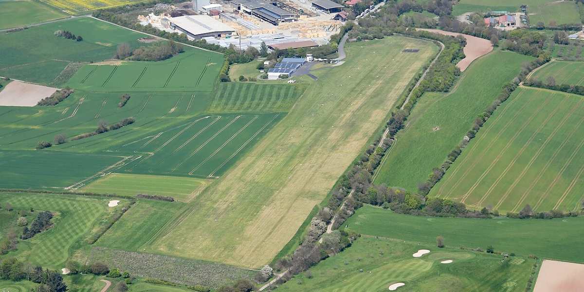 Marburg-Schoenstadt EDFN - Flugplatzdaten für Privatpiloten ein Ausflugziel von vielen im Trend liegenden Ausflugszielen und Ausflugsideen, von jeden Flugplatz gibt es Ausflugziele zu entdecken