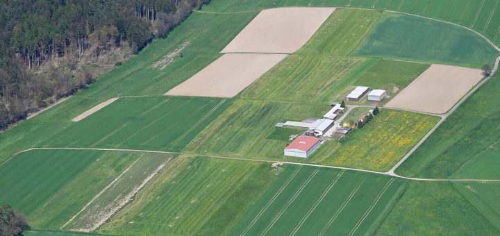 Lauterbach EDFT - Flugplatzdaten für Privatpiloten ein Ausflugziel von vielen im Trend liegenden Ausflugszielen und Ausflugsideen, von jeden Flugplatz gibt es Ausflugziele zu entdecken