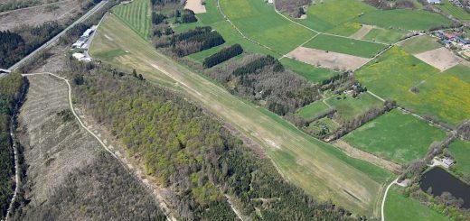 Huensborn EDKH - Flugplatzdaten für Privatpiloten ein Ausflugziel von vielen im Trend liegenden Ausflugszielen und Ausflugsideen, von jeden Flugplatz gibt es Ausflugziele zu entdecken