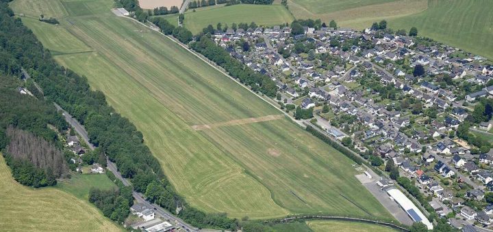 Wipperfuerth-Neye EDKN - Flugplatzdaten für Privatpiloten ein Ausflugziel von vielen im Trend liegenden Ausflugszielen und Ausflugsideen, von jeden Flugplatz gibt es Ausflugziele zu entdecken