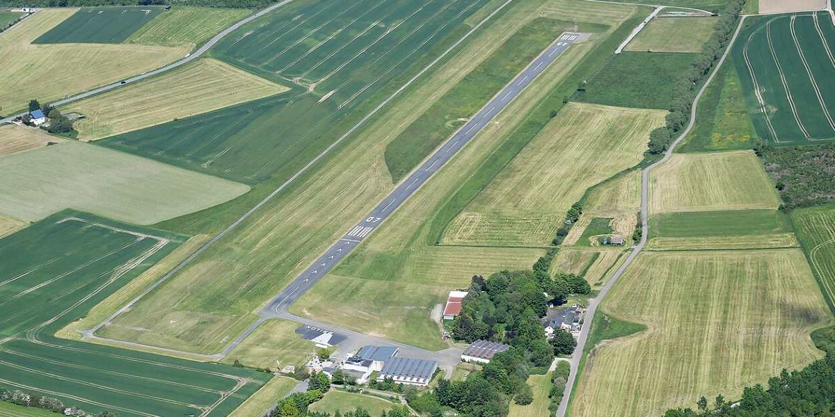 Brilon EDKO - Flugplatzdaten für Privatpiloten ein Ausflugziel von vielen im Trend liegenden Ausflugszielen und Ausflugsideen, von jeden Flugplatz gibt es Ausflugziele zu entdecken