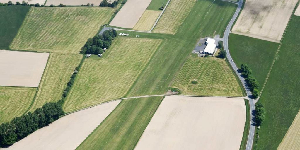 Werdohl-Kuentrop EDKW - Flugplatzdaten für Privatpiloten ein Ausflugziel von vielen im Trend liegenden Ausflugszielen und Ausflugsideen, von jeden Flugplatz gibt es Ausflugziele zu entdecken