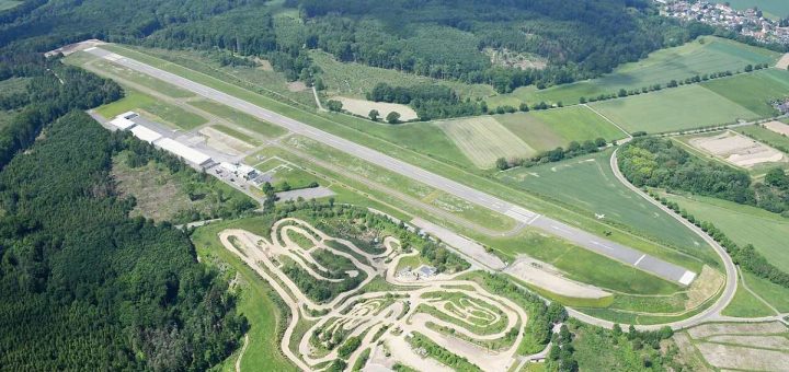 Arnsberg-Menden EDLA - Flugplatzdaten für Privatpiloten ein Ausflugziel von vielen im Trend liegenden Ausflugszielen und Ausflugsideen, von jeden Flugplatz gibt es Ausflugziele zu entdecken