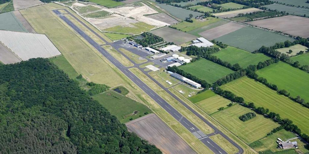 Dinslaken-SchwarzeHeide EDLD - Flugplatzdaten für Privatpiloten ein Ausflugziel von vielen im Trend liegenden Ausflugszielen und Ausflugsideen, von jeden Flugplatz gibt es Ausflugziele zu entdecken