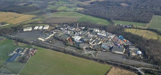 Moviepark Germany-Bottrop von EDLD Dinslaken-SchwarzeHeide für Privatpiloten ein Ausflugziel von vielen im Trend liegenden Ausflugszielen und Ausflugsideen, von jeden Flugplatz gibt es Ausflugziele zu entdecken