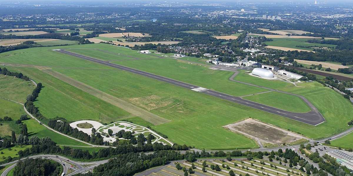 Essen-Muelheim EDLE - Flugplatzdaten für Privatpiloten ein Ausflugziel von vielen im Trend liegenden Ausflugszielen und Ausflugsideen, von jeden Flugplatz gibt es Ausflugziele zu entdecken
