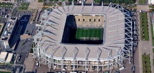 Stadion Borussiapark von EDLN Moenchengladbach für Privatpiloten ein Ausflugziel von vielen im Trend liegenden Ausflugszielen und Ausflugsideen, von jeden Flugplatz gibt es Ausflugziele zu entdecken