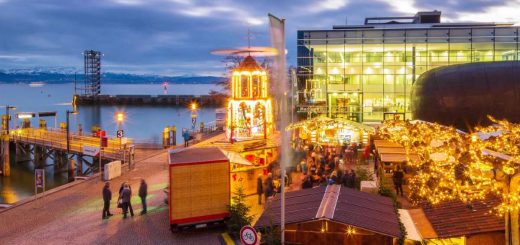 Weihnachtsmarkt von Friedrichshafen EDNY für Privatpiloten ein Ausflugziel von vielen im Trend liegenden Ausflugszielen und Ausflugsideen, von jeden Flugplatz gibt es Ausflugziele zu entdecken