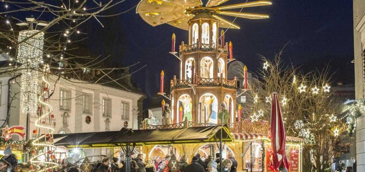 Weihnachtsmart Bregenz von EDNY Friedrichshafen für Privatpiloten ein Ausflugziel von vielen im Trend liegenden Ausflugszielen und Ausflugsideen, von jeden Flugplatz gibt es Ausflugziele zu entdecken