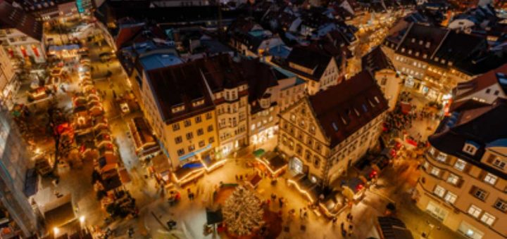 Weihnachtsmarkt Ravensbrug von EDNY Friedrichshafen für Privatpiloten ein Ausflugziel von vielen im Trend liegenden Ausflugszielen und Ausflugsideen, von jeden Flugplatz gibt es Ausflugziele zu entdecken