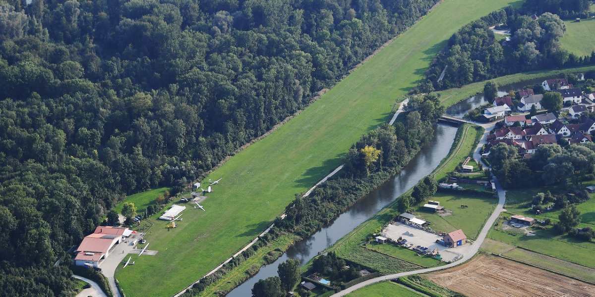 Moosburg auf der Kippe EDPI - Flugplatzdaten für Privatpiloten ein Ausflugziel von vielen im Trend liegenden Ausflugszielen und Ausflugsideen, von jeden Flugplatz gibt es Ausflugziele zu entdecken