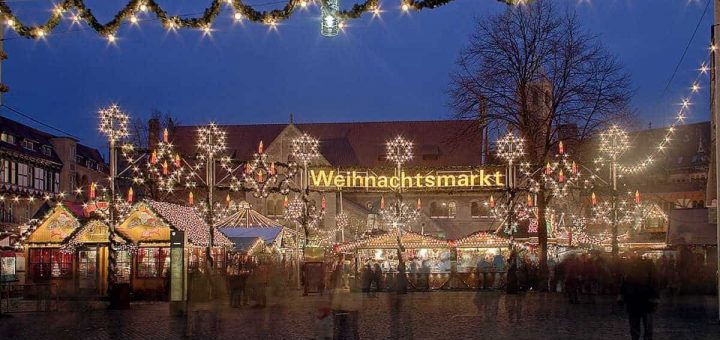 Weihnachtsmarkt von Braunschweig-Wolfsburg EDVE für Privatpiloten ein Ausflugziel von vielen im Trend liegenden Ausflugszielen und Ausflugsideen, von jeden Flugplatz gibt es Ausflugziele zu entdecken