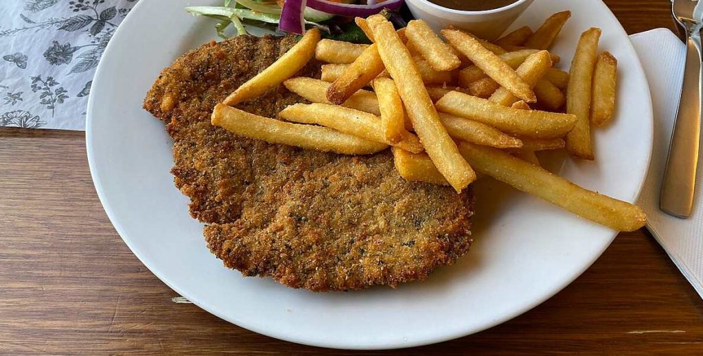 Restaurant Airfield von EDVY Porta Westfalica für Privatpiloten ein Ausflugziel von vielen im Trend liegenden Ausflugszielen und Ausflugsideen, von jeden Flugplatz gibt es Ausflugziele zu entdecken