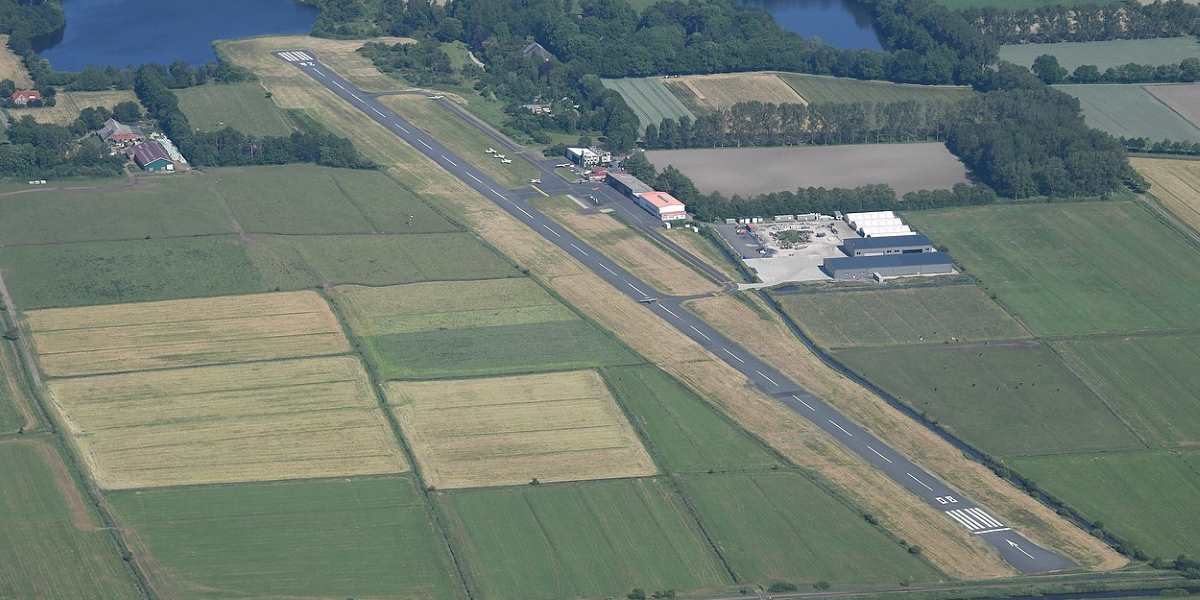 Leer-Papenburg EDWF - Flugplatzdaten für Privatpiloten ein Ausflugziel von vielen im Trend liegenden Ausflugszielen und Ausflugsideen, von jeden Flugplatz gibt es Ausflugziele zu entdecken