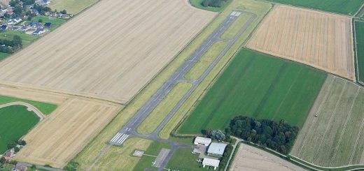 Heide-Buesum EDXB - Flugplatzdaten für Privatpiloten ein Ausflugziel von vielen im Trend liegenden Ausflugszielen und Ausflugsideen, von jeden Flugplatz gibt es Ausflugziele zu entdecken