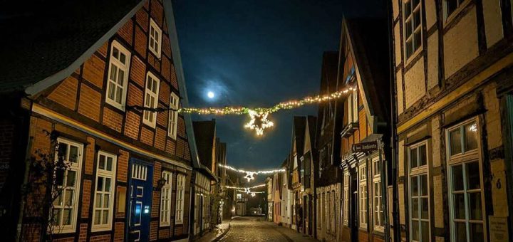 Weihnachtsmarkt von Nienburg-Holzbalge EDXI für Privatpiloten ein Ausflugziel von vielen im Trend liegenden Ausflugszielen und Ausflugsideen, von jeden Flugplatz gibt es Ausflugziele zu entdecken