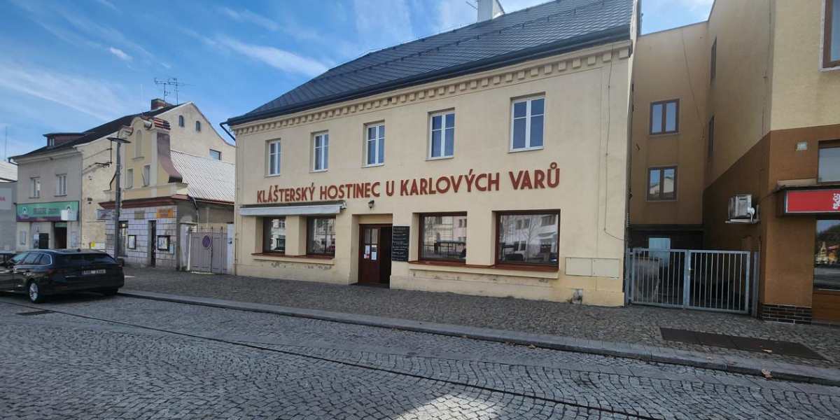 Gasthaus Hostinec von LKMH Mnichovo-Hradiste für Privatpiloten ein Ausflugziel von vielen im Trend liegenden Ausflugszielen und Ausflugsideen, von jeden Flugplatz gibt es Ausflugziele zu entdecken